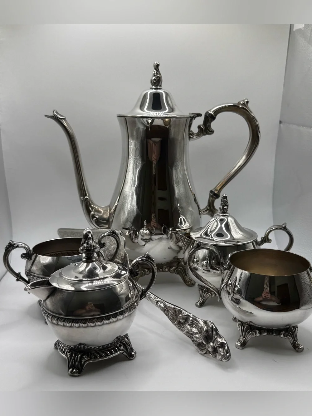 Large set of Oneida silver plated tea set